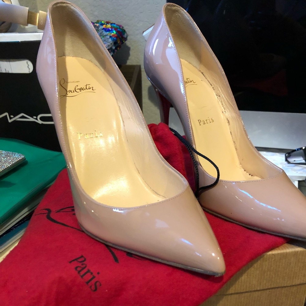 Christian Louboutin Pigalle Follies 100 Nude Sz 38